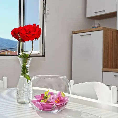 Apartments Ukic Kastela Exterior photo